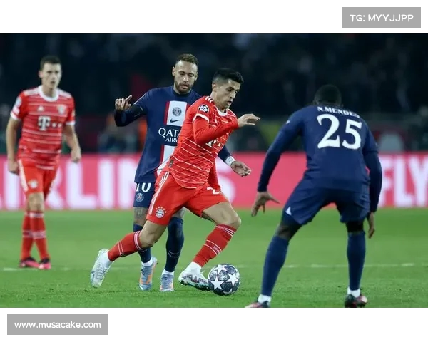 拜仁在客场轻松取胜,巩固榜首位置 拜仁在客场轻松取胜,巩固榜首位置