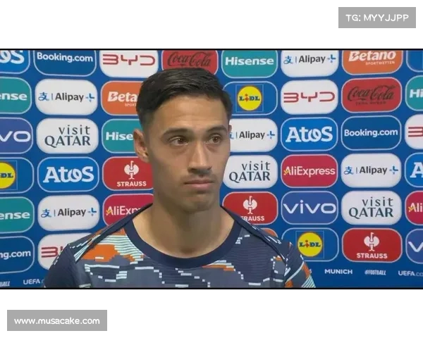 更衣室的宁静：赖因德斯分享球队互相支持的力量