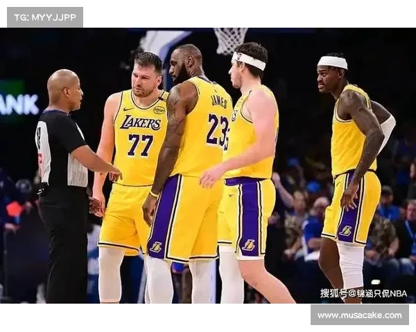 湖人队无懈可击,彻底控制比赛节奏 湖人队无懈可击,彻底控制比赛节奏