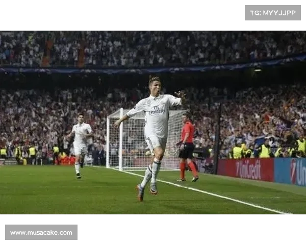 皇马精妙配合击溃对手,赢得宝贵三分 皇马精妙配合击溃对手,赢得宝贵三分