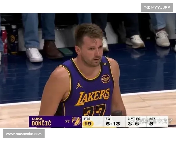 雷迪克谈未来规划:希望成为顶级主帅,并带领球队赢得总冠军(雷迪克再向中国球迷道歉) 雷迪克谈未来规划:希望成为顶级主帅,并带领球队赢得总冠军(雷迪克再向中国球迷道歉)